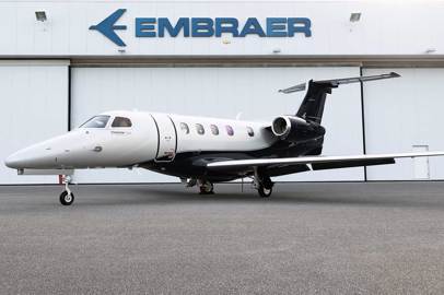 Embraer delivers first new, enhanced Phenom 300E on schedule