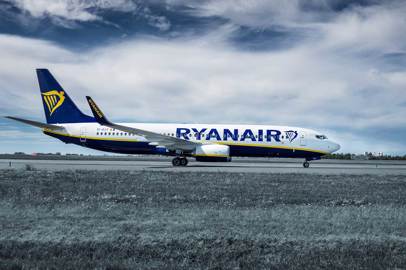 Ryanair riprende a volare da e per l'aeroporto di Napoli