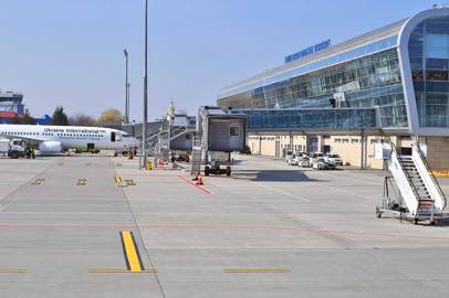 Covid-19: Ukraine International Airlines opera voli speciali a maggio per il trasporto di cittadini stranieri