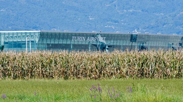Specchio dei tempi all'Aeroporto di Torino