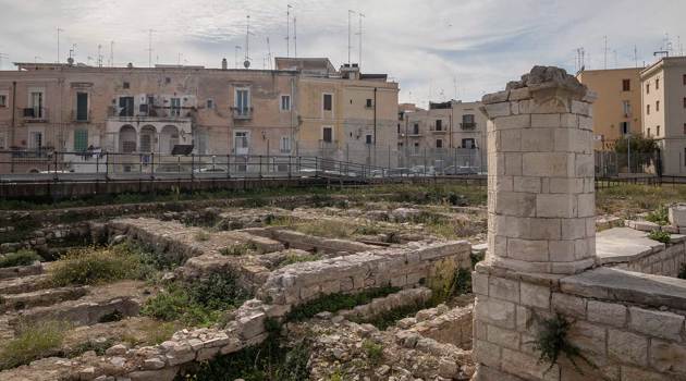 Edoardo Tresoldi a Bari: un’opera d’arte nell’area archeologica di San Pietro