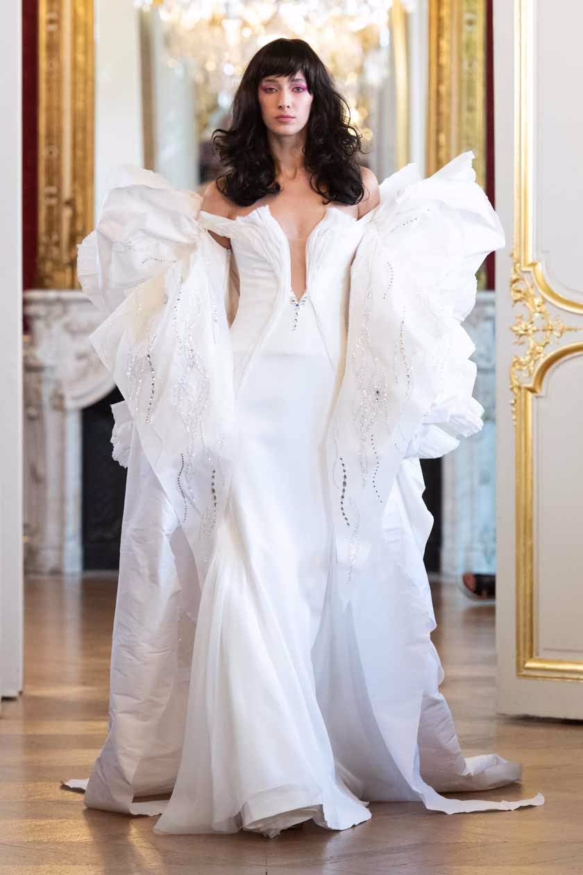 La Métamorphose: Couture Collection Fall -Winter 2022/2023