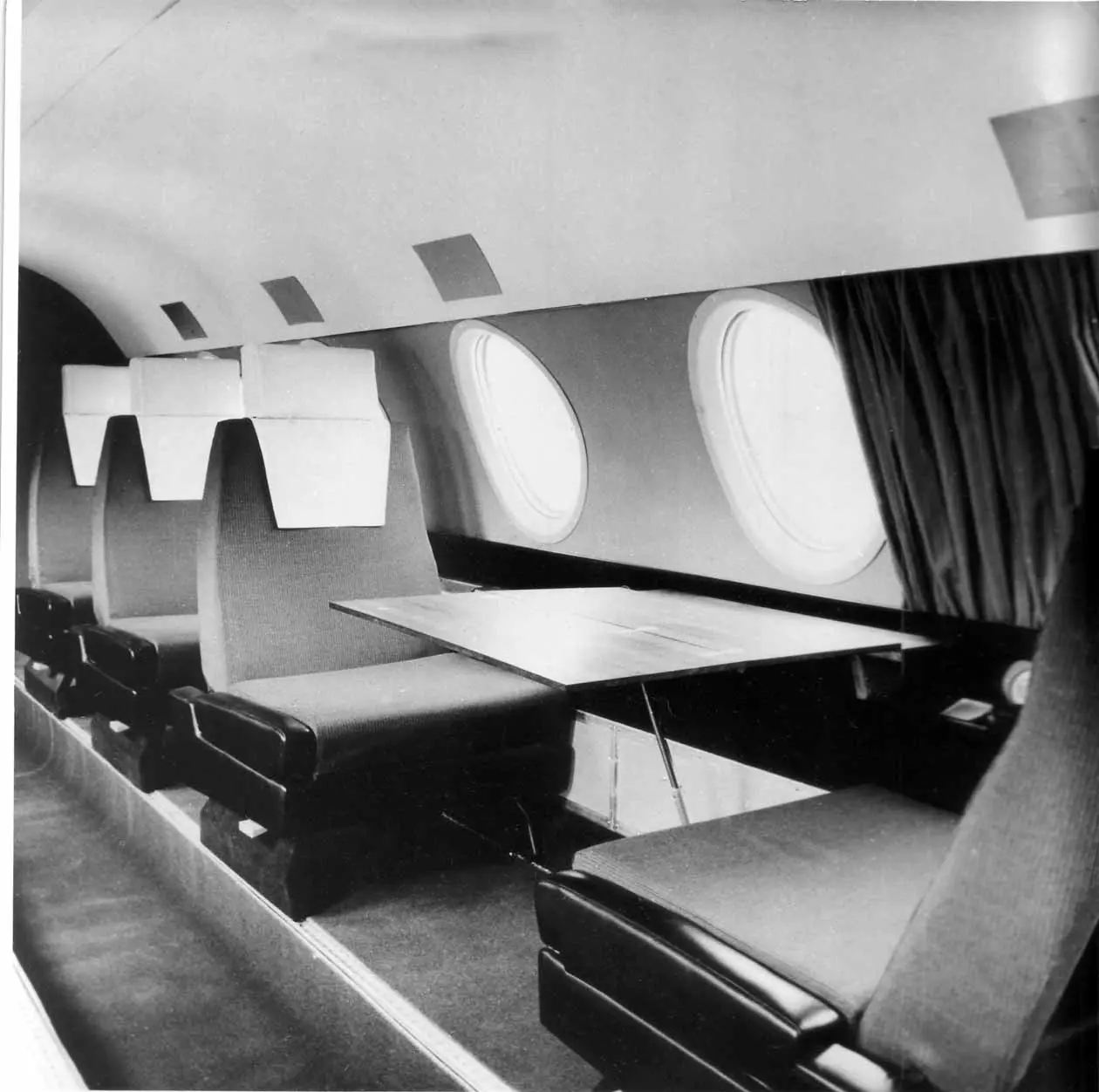 Mystere 20, 1963. Copyright © Dassault Falcon Jet Corp., Dassault Aviation.