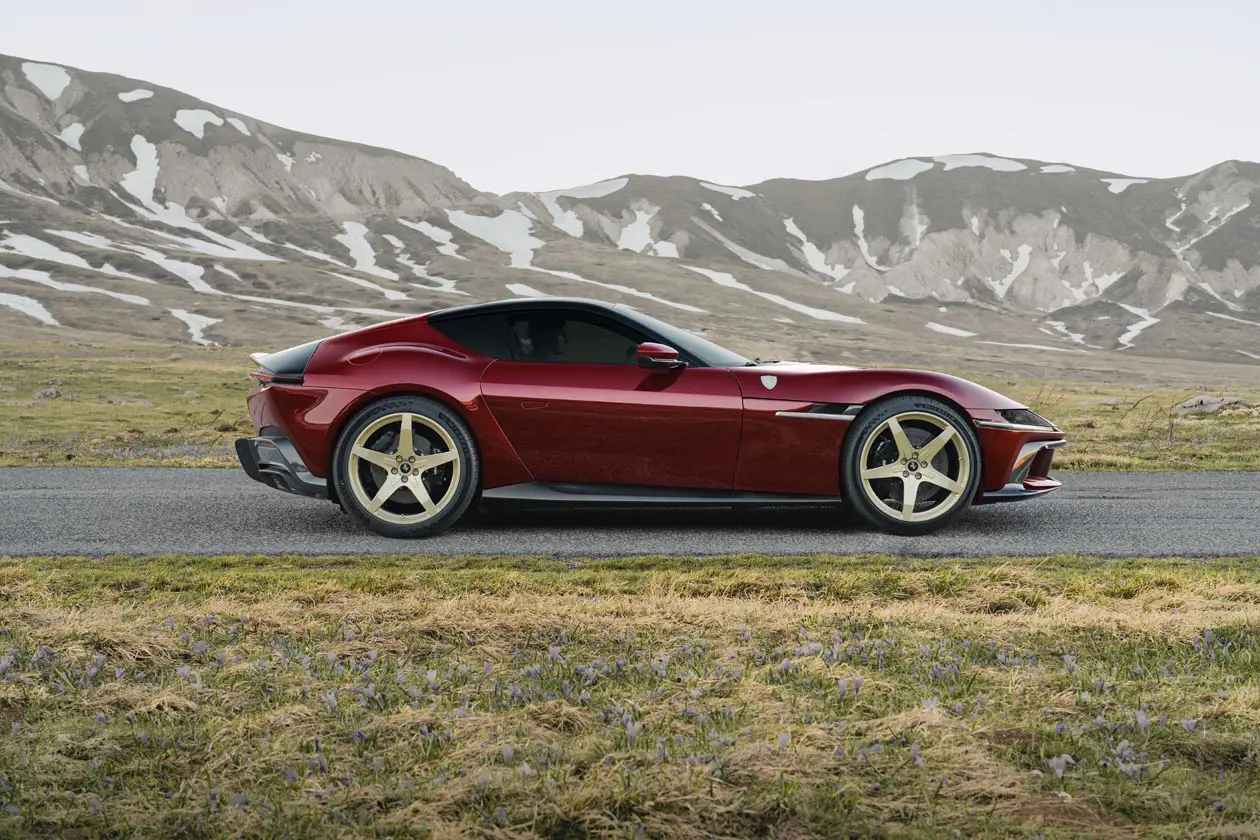 Ferrari 12Cilindri Manuale : Copyright © Ferrari Press