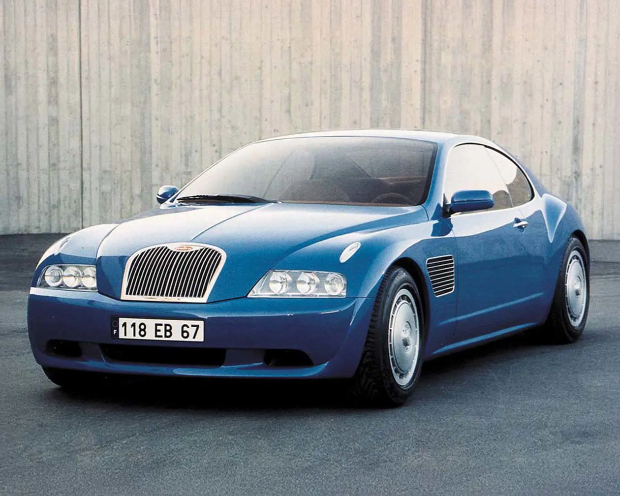 La EB 118, progettata da Giorgetto Giugiaro, presentata al Salone dell'automobile di Parigi nel 1998 Copyright © Bugatti