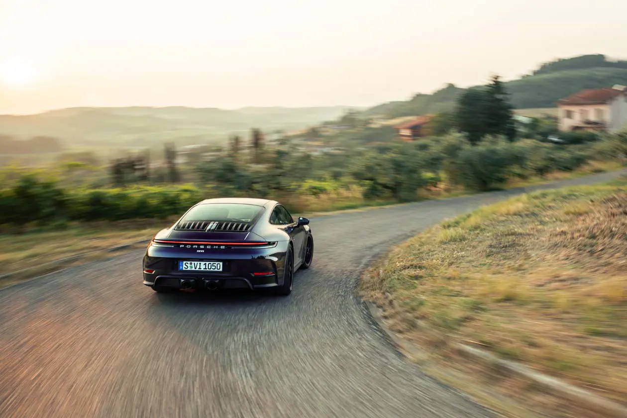 911 Carrera 4 GTS edizione '40 Anni Porsche Italia' Copyright © Dr. Ing. h.c. F. Porsche AG