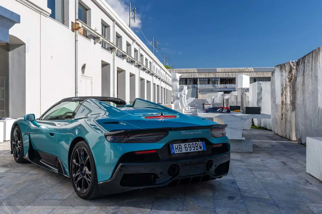 Maserati MCPURA, Int. Driving Experience, Atelier HENRAUX Copyright © Maserati