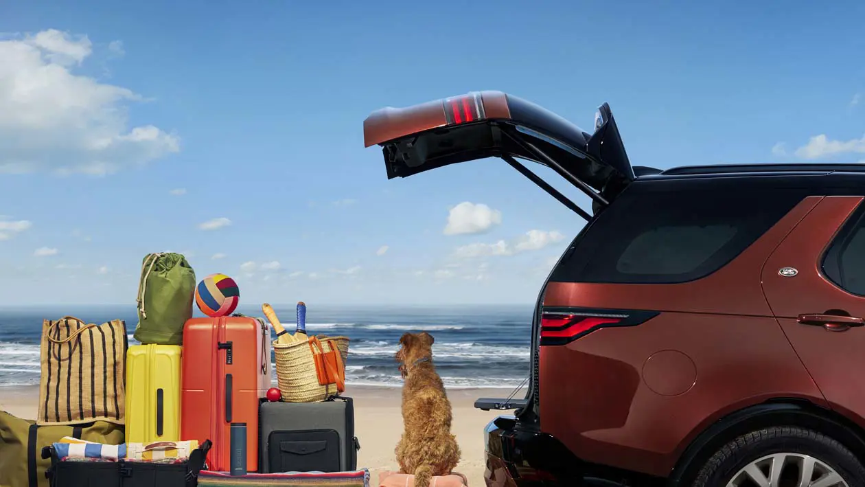 Discovery Beach Days Pack Copyright © Land Rover