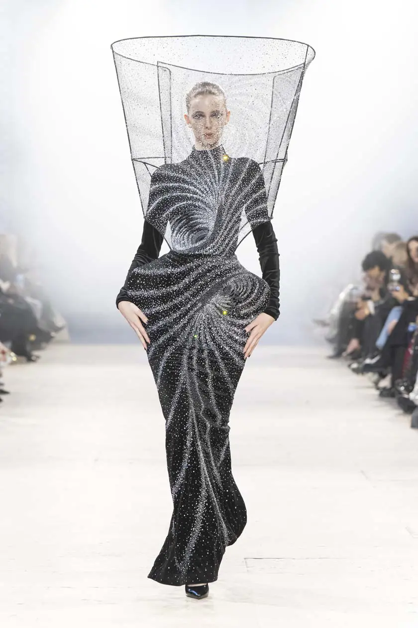 Rahul Mishra Haute Couture Primavera-Estate 2026 Foto: Copyright © Rahul Mishra