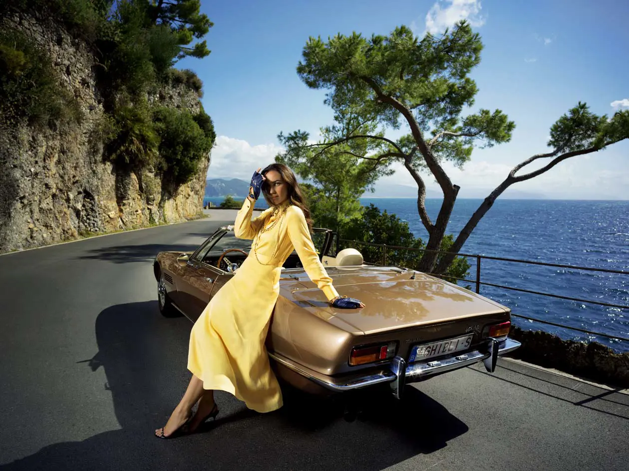 Arte del Viaggio, collezione Acqua di Parma x Maserati. Maserati Ghibli Spyder, Acqua di Parma Copyright © Maserati / Acqua di Parma