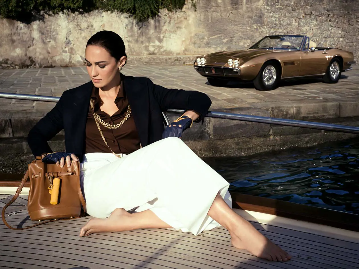 Arte del Viaggio, collezione Acqua di Parma x Maserati. Maserati Ghibli Spyder, Acqua di Parma Copyright © Maserati / Acqua di Parma