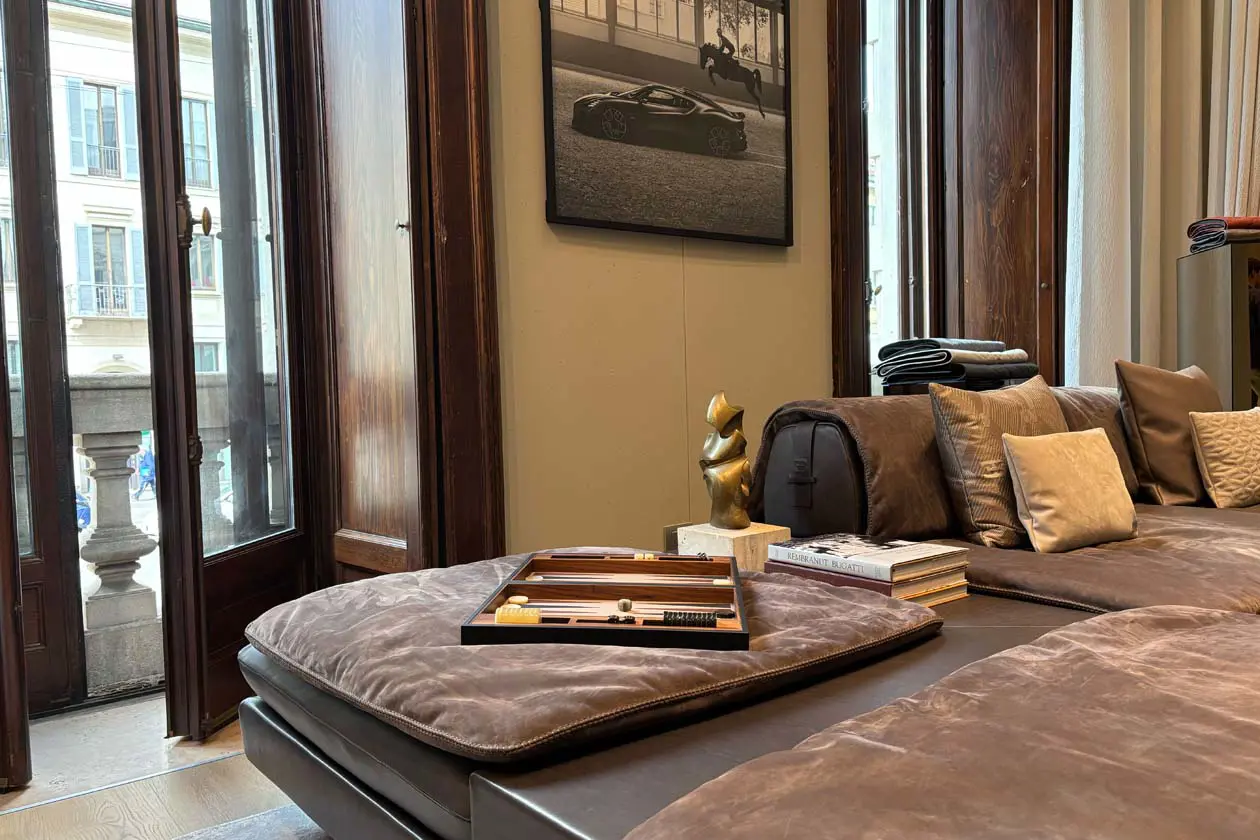 Icon Collection Bugatti Home 2026 Foto: Copyright © Bugatti Automobiles SAS