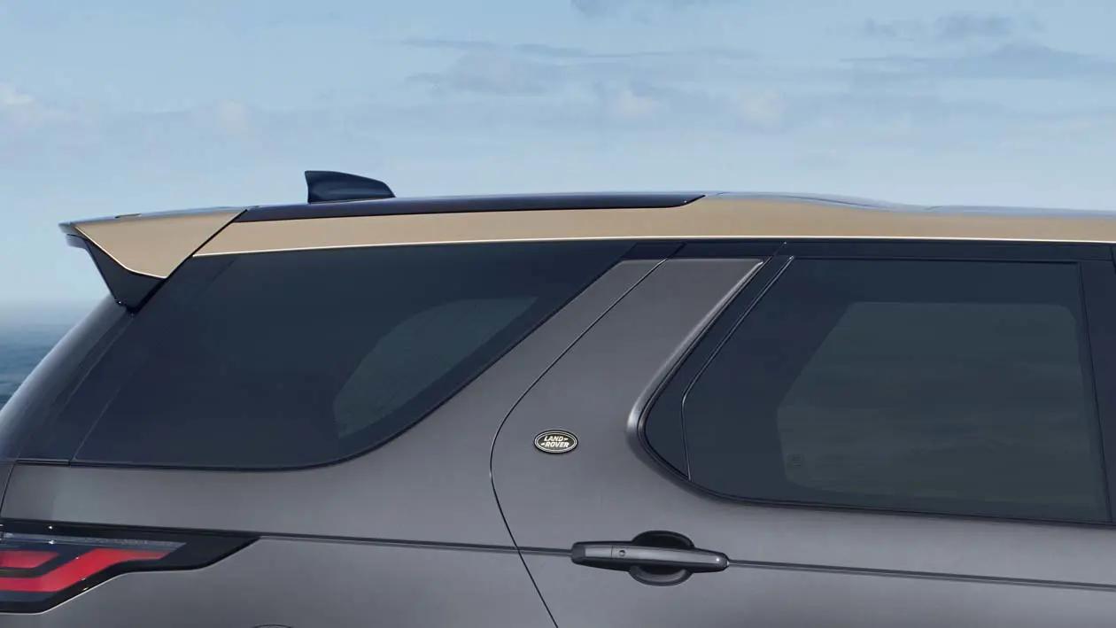Discovery Tempest Copyright © Land Rover