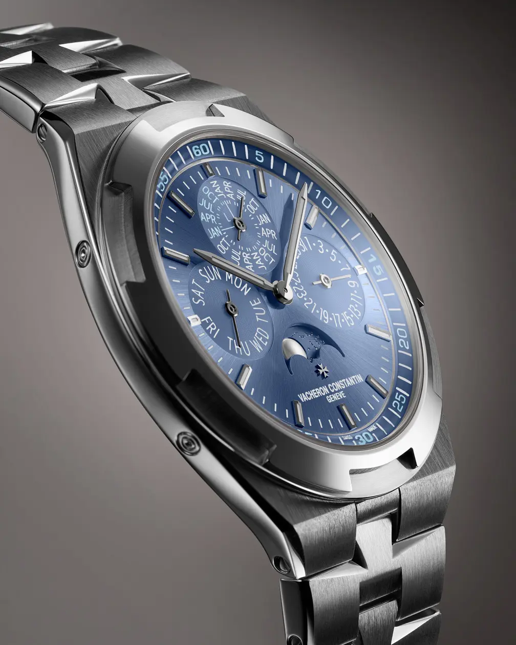 Overseas Calendario Perpetuo Ultra-Piatto. Foto: Copyright © Ufficio Stampa Vacheron Constantin