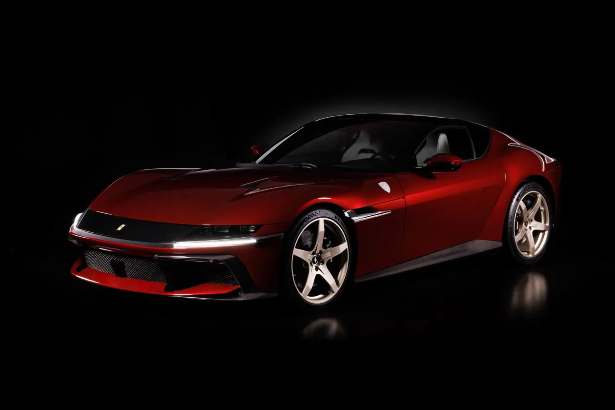 Ferrari 12Cilindri Manuale : Copyright © Ferrari Press