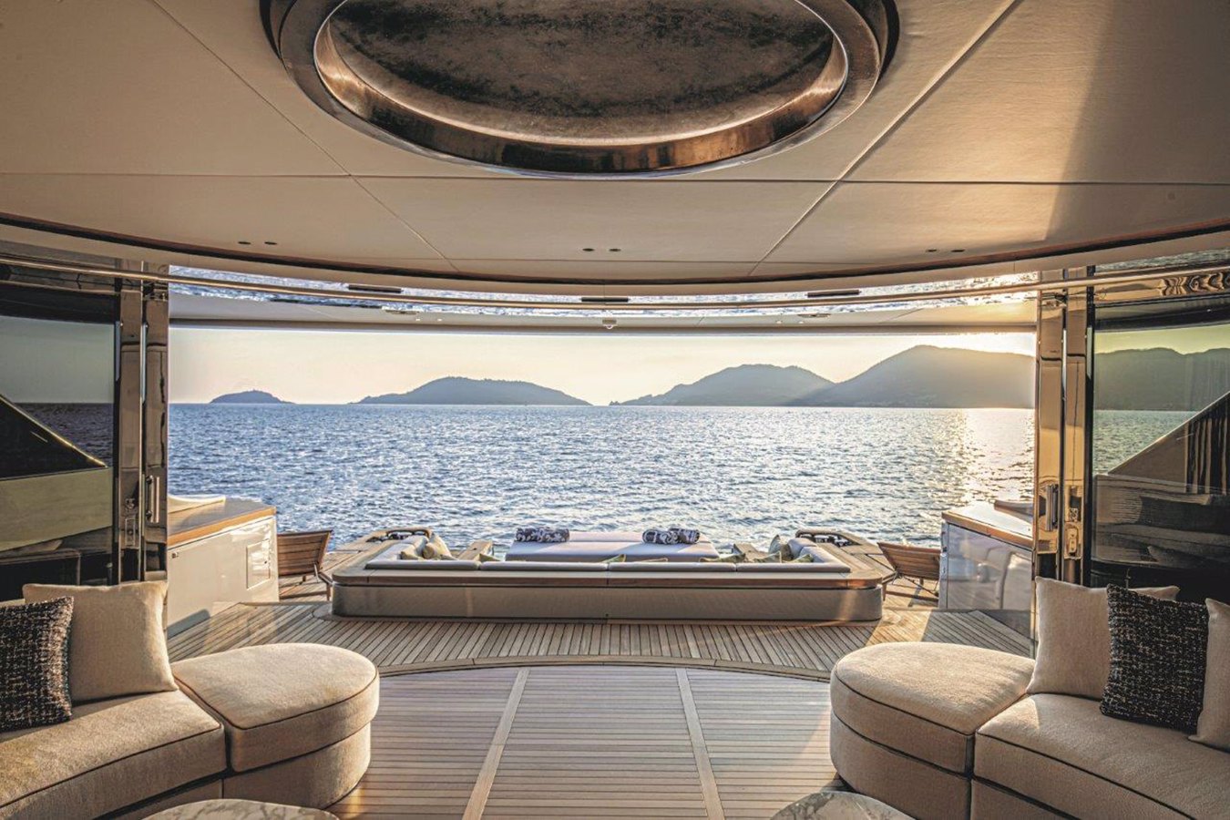 Oasis 40M by Benetti