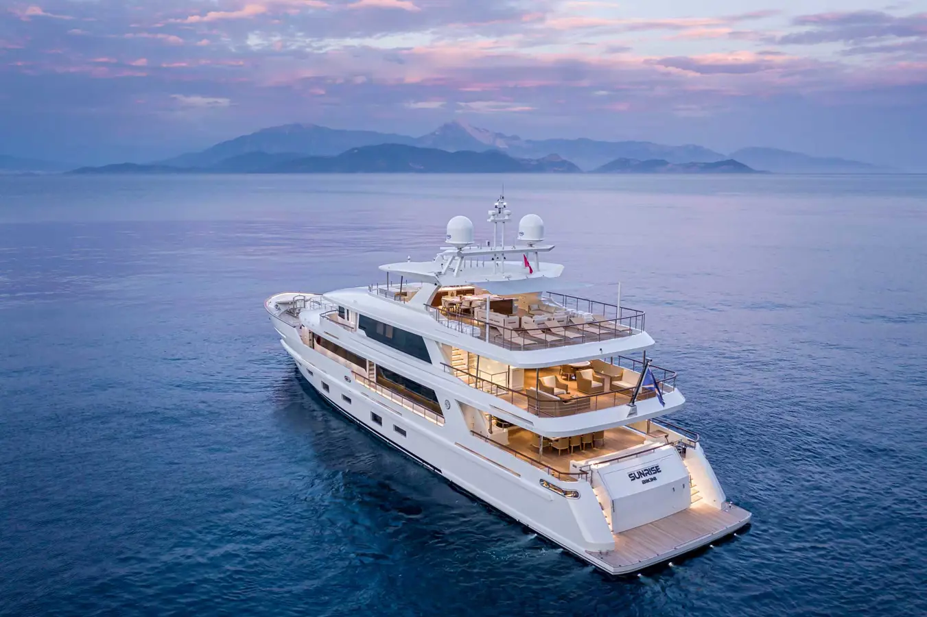 43-metre M/Y Sunrise​​​​​​​