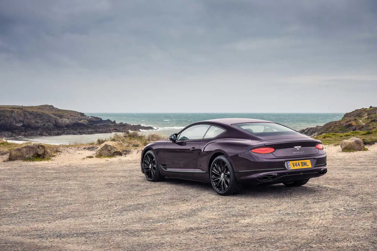 GT Mulliner Blackline by Bentley