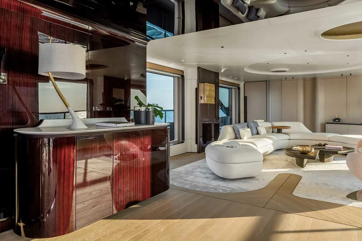 Azimut Grande Trideck, three decks + One. 