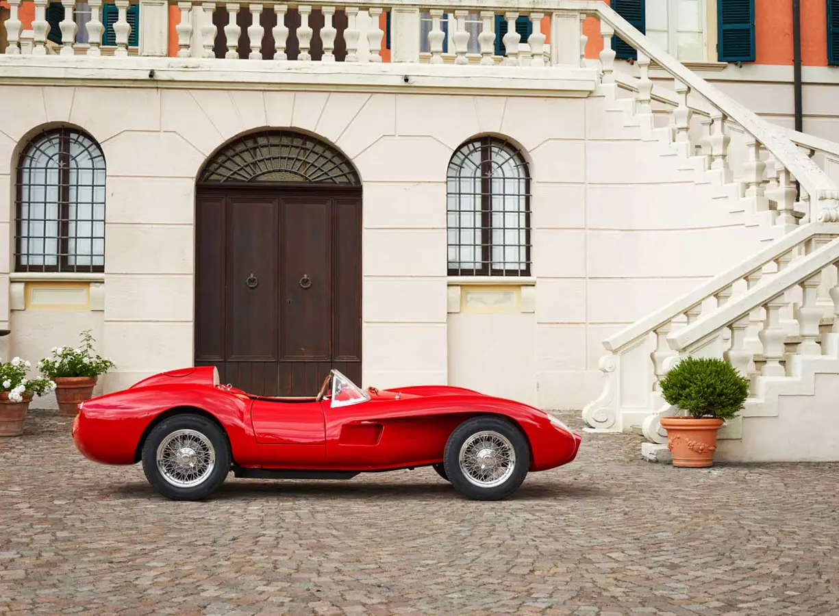 Testa Rossa J: a scale replica of the 250 Testa Rossa del 1957