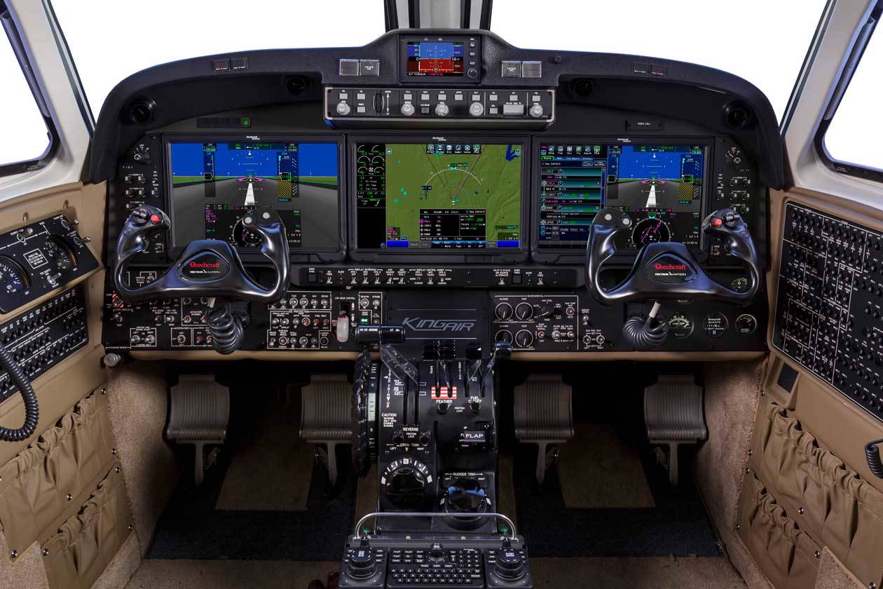 King Air 360 cockpit. Textron Aviation.