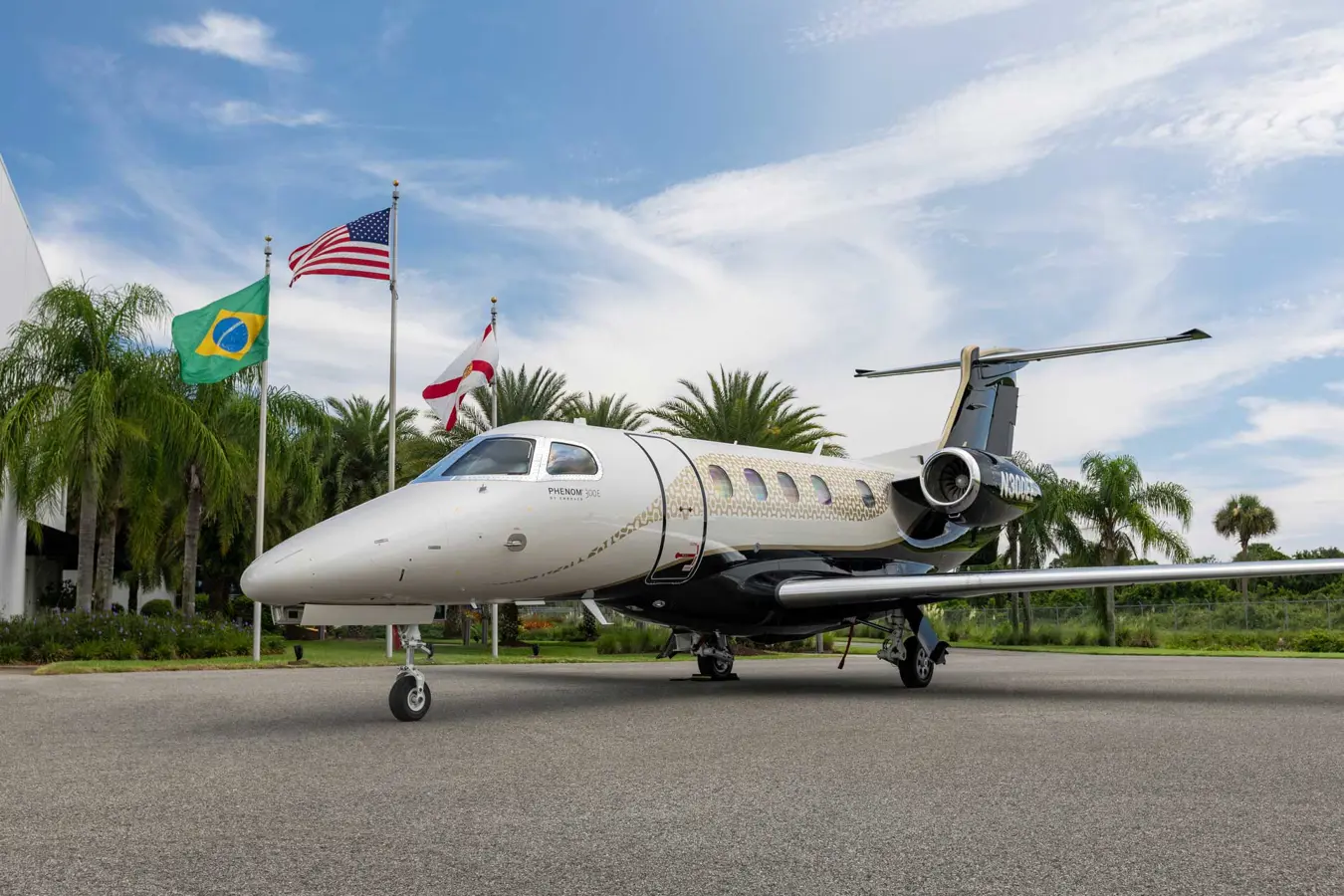 Phenom 300E with the new Bossa Nova interior.