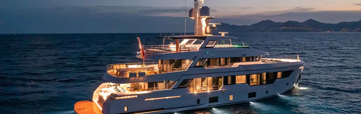 RSY 38M EXP M/Y Emocean to make her US debut  at the 2022 Palm Beach International Boat Show