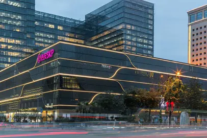 Two new luxury Malls open in Bejing and Xian