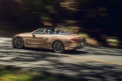 Continental GT Convertible di Bentley: the perfect car for the summer months
