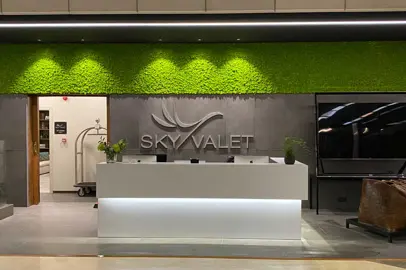 Interior vertical garden in Sky Valet FBOs