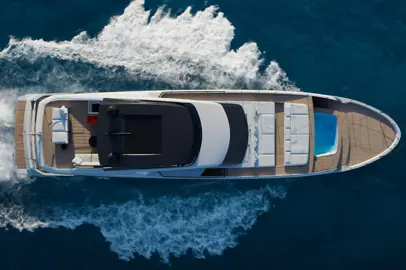 Sanlorenzo SL110A: asymmetrical elegance