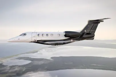 Phenom 300E becomes the first single-pilot jet to reach Mach 0.80