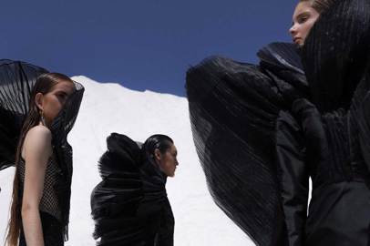 Juana Martín: “Sel Noir” Haute Couture Collection