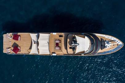 My Masquenada 51m wins Best Refitted Yachts Award at the World Superyacht Awards 2022