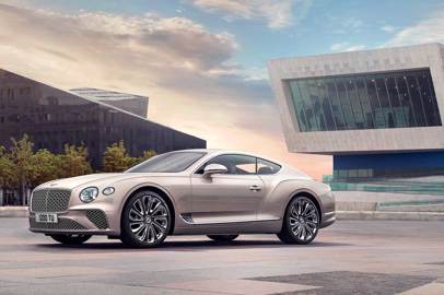 Bentley: new Continental GT Mulliner coupé debuts at Salon Privé
