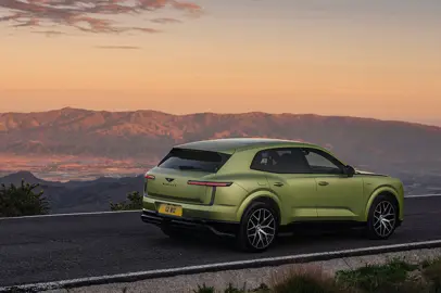 Bentley Torcal, the first electric model debuts