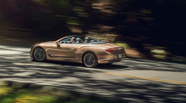 Continental GT Convertible di Bentley: the perfect car for the summer months
