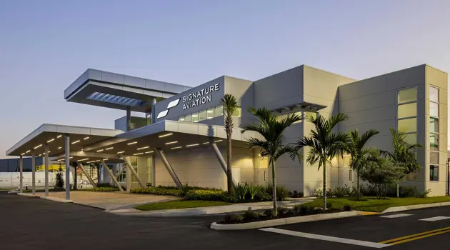 Signature opens new private terminal in Palm Beach