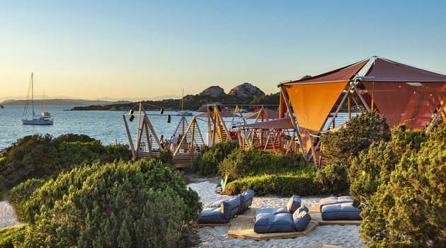 Beach Club experience at the 7Pines Resort in Baja Sardinia