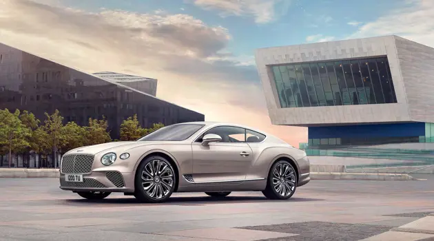 Bentley: new Continental GT Mulliner coupé debuts at Salon Privé