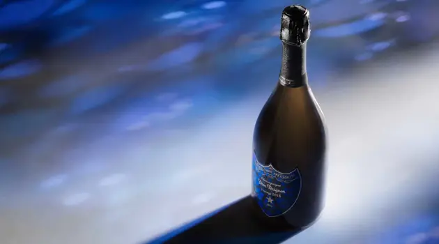Dom Pérignon and Damien Hirst: the Limited Edition between art and Champagne