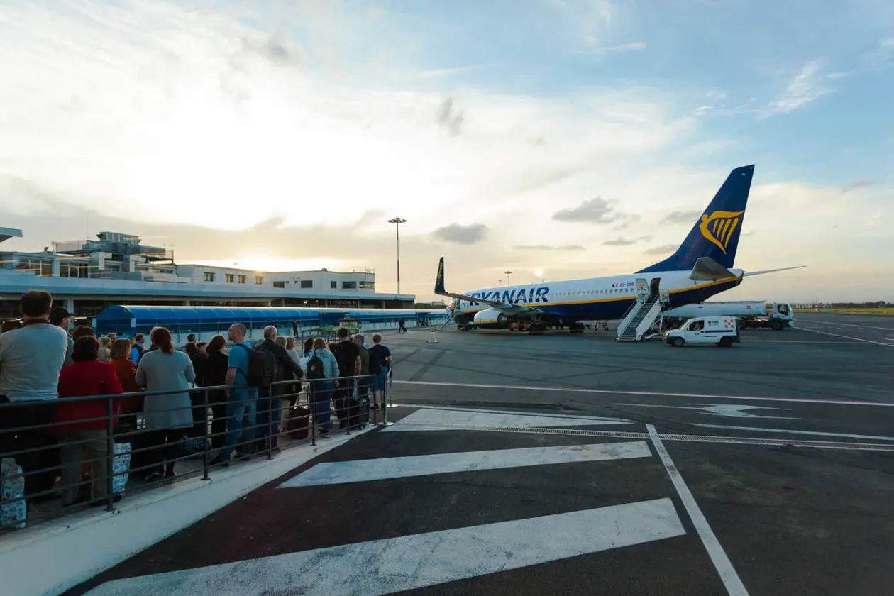 Aeroporto di Roma Fiumicino. Foto: Copyright © Sisterscom.com / Roberto La Rosa / Shutterstock