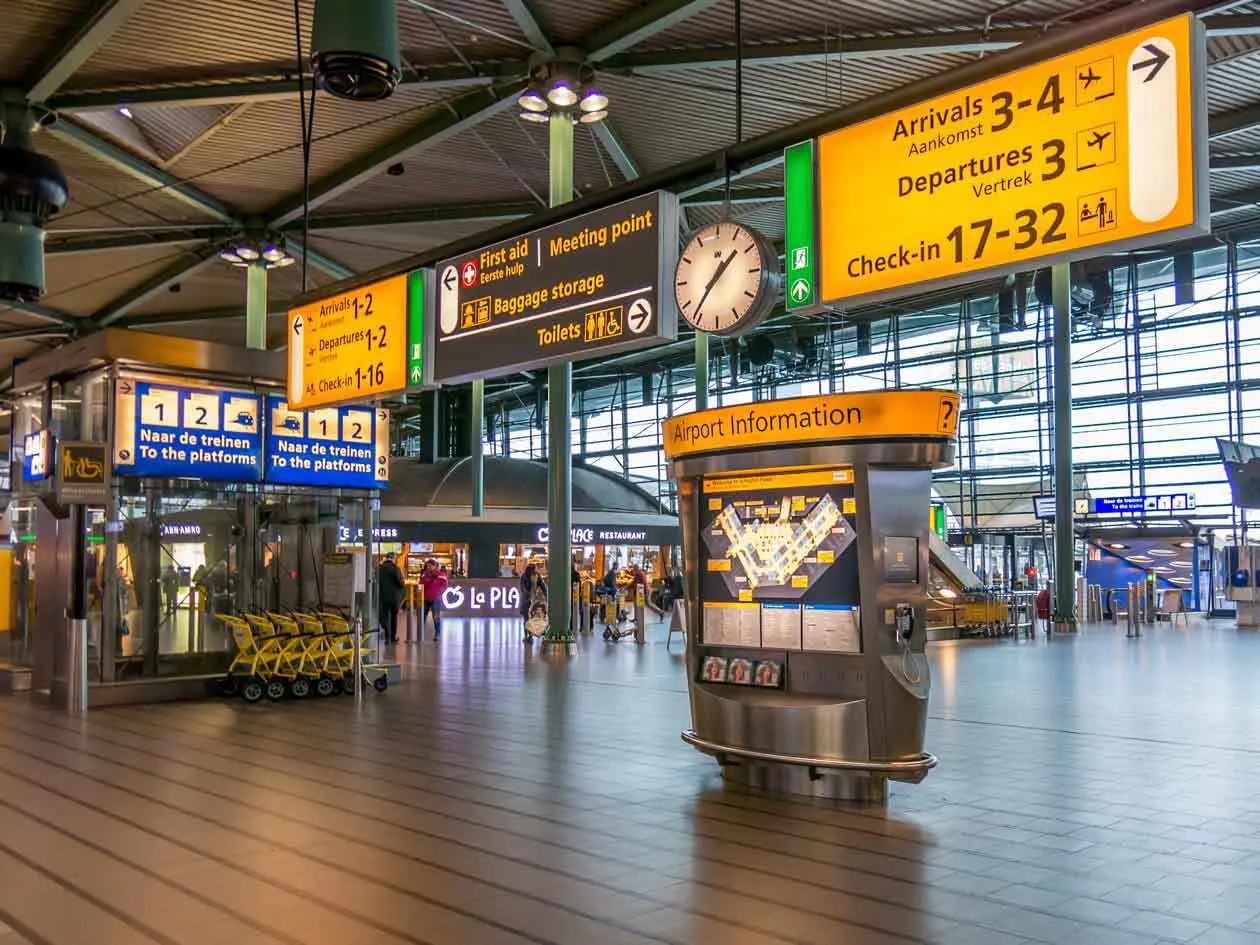 Aeroporto di Amsterdam-Schiphol. Foto per esclusivo uso editoriale: © Sisterscom.com / Tasfoto / depositphotos