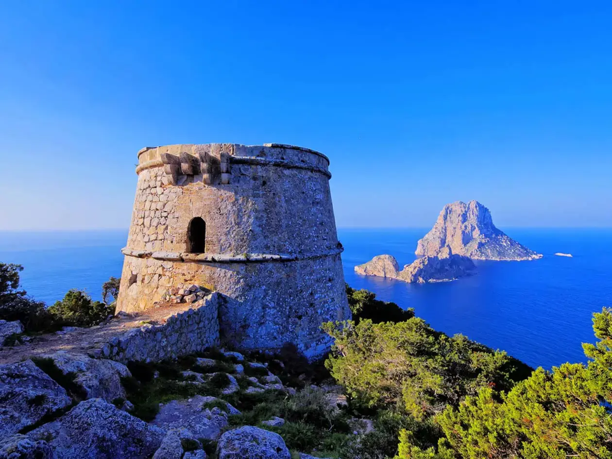 Torre di Es Savinar a Ibiza. Foto: Sisterscom.com, Shutterstock