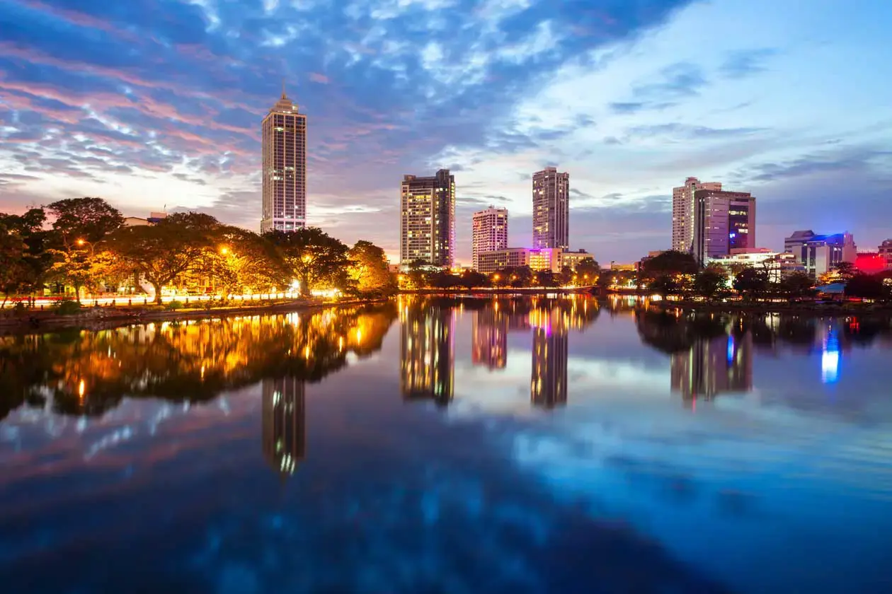 Colombo, Sri Lanka i.&nbsp;Copyright © Sisterscom.com /&nbsp;Depositphotos