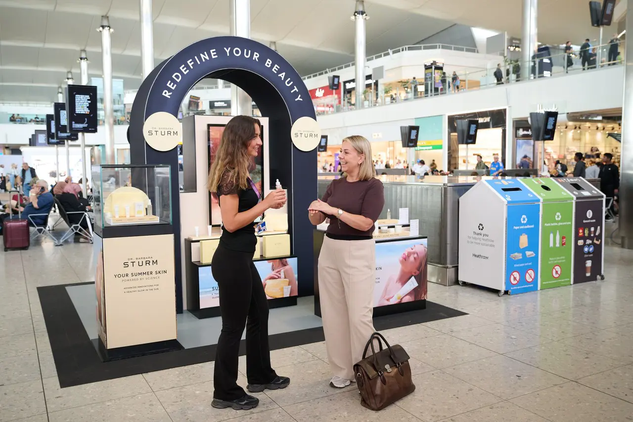 Campagna “Redefine Your Beauty” Foto: Copyright © Ufficio stampa&nbsp;Aeroporto di Heathrow