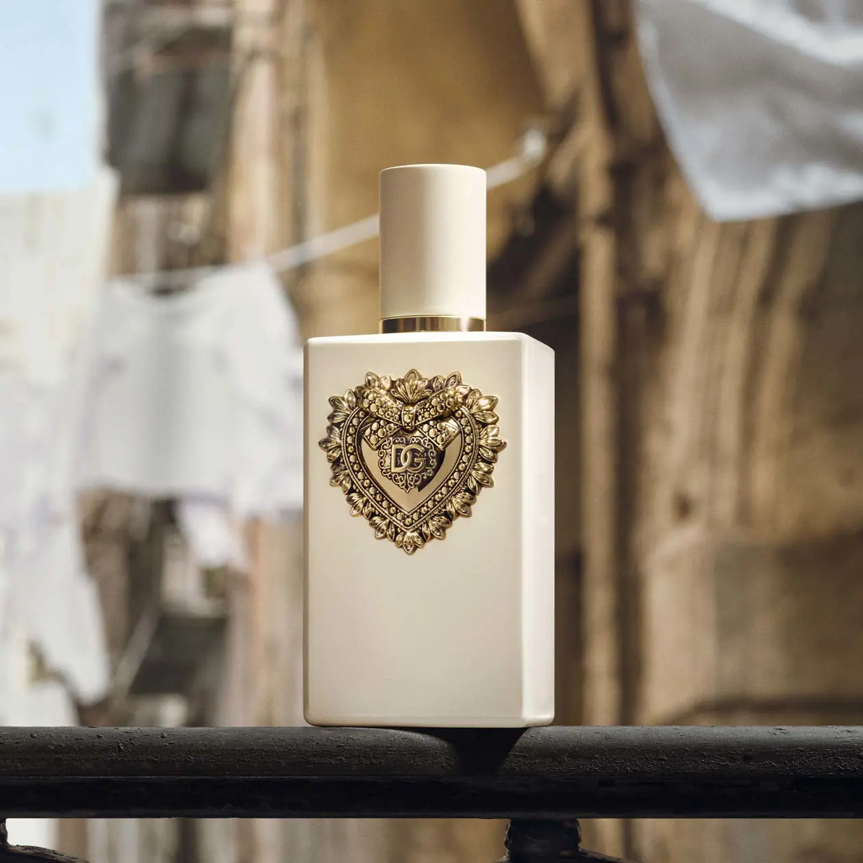Dolce&Gabbana Your Devotion Eau de Parfum Intense Foto: Copyright ©&nbsp;Ufficio Stampa&nbsp;Dolce&Gabbana