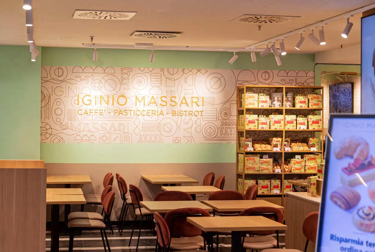 Bistrot Igino Massari all'aeroporto di Milano Linate - Area Partenze - Piano terreno - Oltre i filtri di sicurezza. Foto: Copyright ©&nbsp;Ufficio Stampa SEA