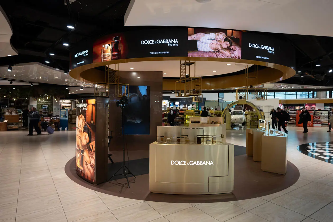 Pop Up Dolce & Gabbana all'aeroporto di Roma Fiumicino Foto: Copyright ©&nbsp;Ufficio Stampa&nbsp;Dolce&Gabbana