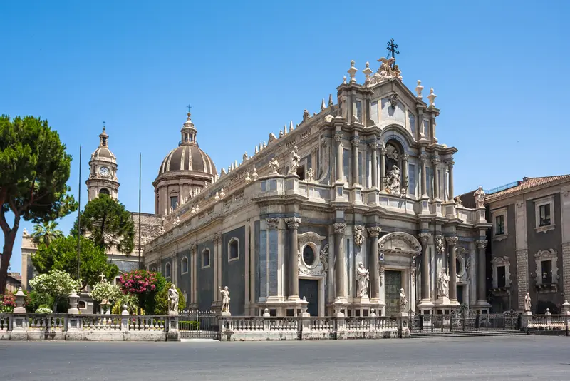 Palermo Copyright © Sisterscom.com / Shutterstock